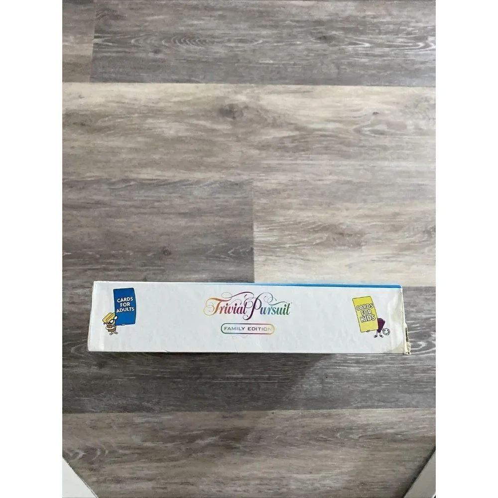 Trivial Pursuit Family Edition game - Picture 8 of 10